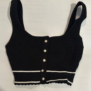 Black Fitted Sleeveless Crop Tank Top